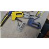 Image 2 : Staple Guns, Stanley Bostitch Staples, Stanley Universal Fit Staples, Levels