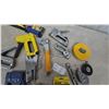 Image 4 : Staple Guns, Stanley Bostitch Staples, Stanley Universal Fit Staples, Levels
