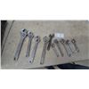 Image 1 : 10 Adjustable wrenches
