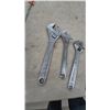 Image 2 : 10 Adjustable wrenches