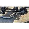 Image 7 : Giant Yukon Mountain Bike, Avocet Seat, Shimano Alivio Brake Levers