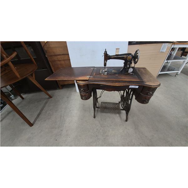 Antique eatons Treadle Sewing Machine and Cabinet with Drawers, Foot Pedal