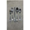 Image 4 : Adoration Pattern Flatware in Wooden Case
