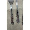 Image 5 : Adoration Pattern Flatware in Wooden Case