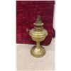 Image 5 : Antique Oil Lamps and Kerosene Lamps