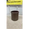 Image 8 : Set of Four Crocks with Brown Interior Glaze, Varying Sizes