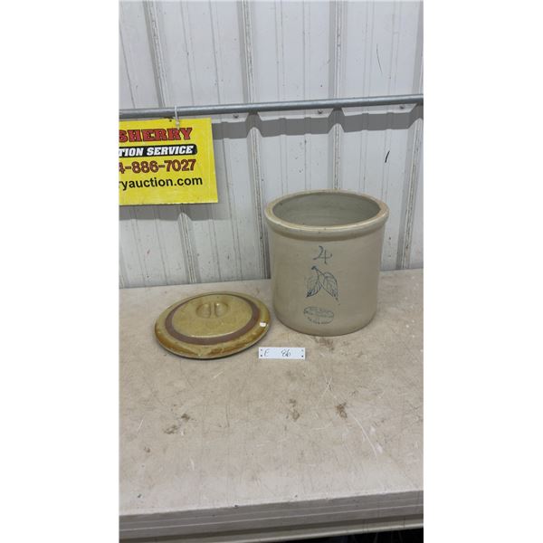 Red Wing Stoneware Co. 4-Gallon Crock With Lid