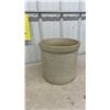 Image 11 : 4 Gallon Medalta Crock with Lid and 2 Gallon Medalta Crock