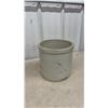 Image 5 : 4 Gallon Medalta Crock with Lid and 2 Gallon Medalta Crock