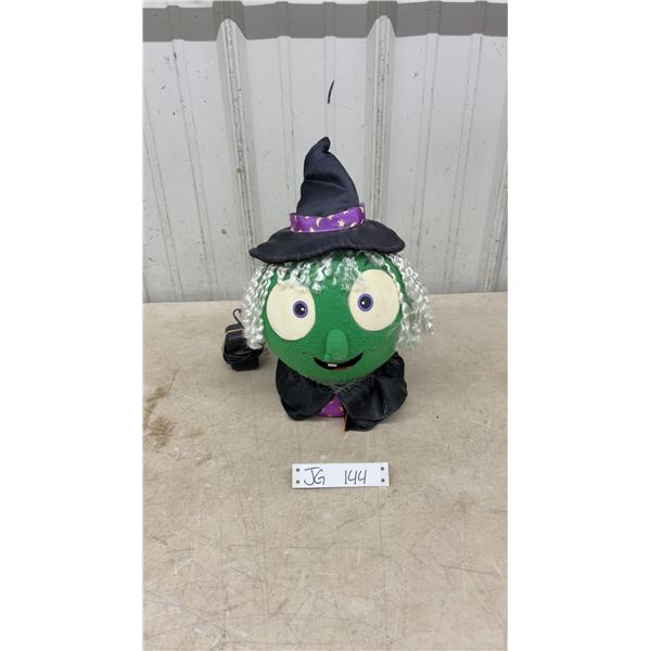 Plug In Halloween Ornament Which Lights up