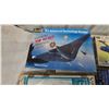 Image 2 : 6 models 1/72 scale Revell B-2 Stealth Bomber, Handley Page Victor K Mk 2, F-111 Tactical Fighter