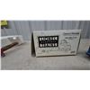 Image 6 : Eastwood Automobilia 1952 GMC C.O.E. Lionel Electric Trains 1/34 Scale Die-Cast Truck. With box
