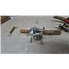 Image 14 : Vintage Ocean City Direct-Drive Baitcasting Reel on Rod Handle, Brass Scale