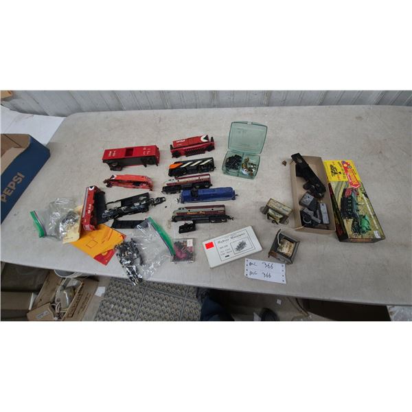 Model Train Lot: Roundhouse H-O Scale Kits, CP Rail, Canadian Pacific, and More. Projects or parts