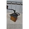 Image 6 : Antique Cast Iron and Wood Coffee Grinder with Drawer and Handle