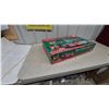 Image 6 : Lionel Trains American Legend G-Scale Holiday Special Christmas Train Set, Classic Steam Locomotive