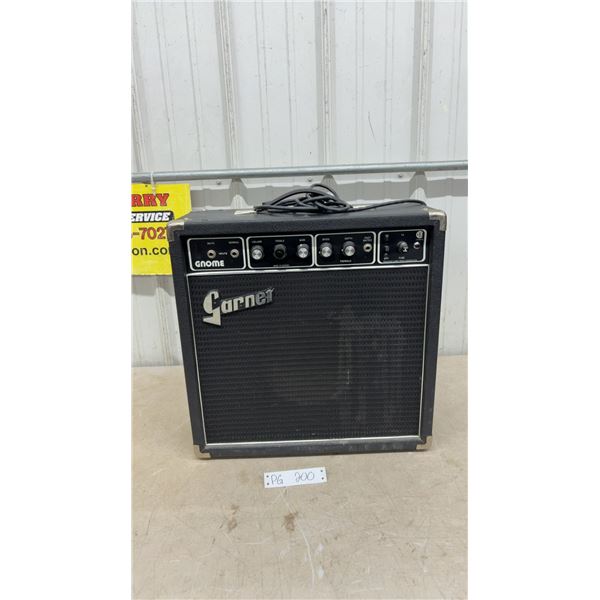 Garnet Gnome 6V6 Combo Guitar Amplifier With Tremolo, Made in Canada, comes with 2 Guitar Cords