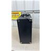 Image 4 : Garnet Gnome 6V6 Combo Guitar Amplifier With Tremolo, Made in Canada, comes with 2 Guitar Cords