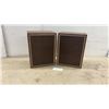 Image 1 : Pair of Vintage Wood-Grain Bookshelf Speakers with Brown Fabric Grilles