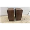Image 4 : Pair of Vintage Wood-Grain Bookshelf Speakers with Brown Fabric Grilles