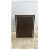 Image 5 : Pair of Vintage Wood-Grain Bookshelf Speakers with Brown Fabric Grilles