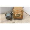 Image 5 : Autopar NP 40867 New Fuel Pumps, Barjan Lights, Chevrolet Mud Flap, Oil Filter Wrench