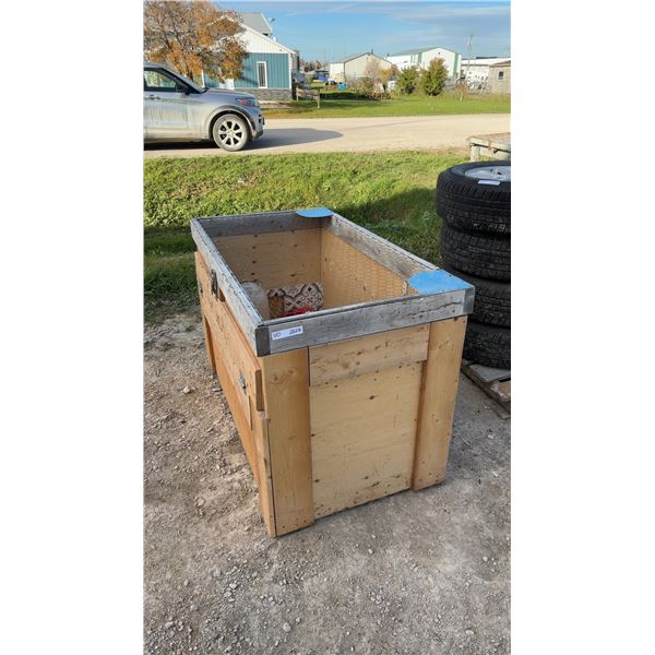 Chicken Brooder with 2 Feeders 50 × 28 × 33