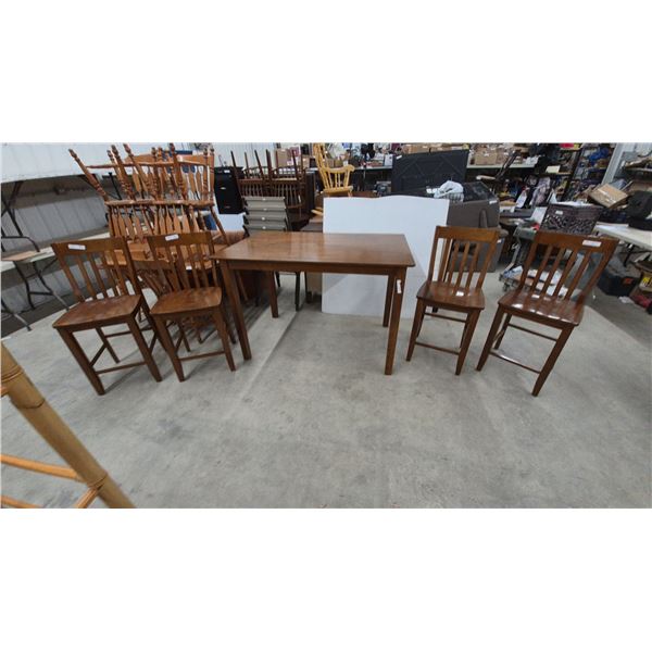 Dining Table and 6 Chairs. 36”×54”×36”