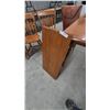 Image 7 : Dining Table and Six Spindle-Back Chairs with Leaf