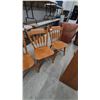 Image 9 : Dining Table and Six Spindle-Back Chairs with Leaf