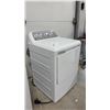 Image 13 : GE Top-Load Washer and GE Front-Load Electric Dryer, White