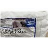 Image 3 : Northern Feather Canada Queen Feather Pillow 2-Pack, 240 Thread Count 100% Cotton Cover