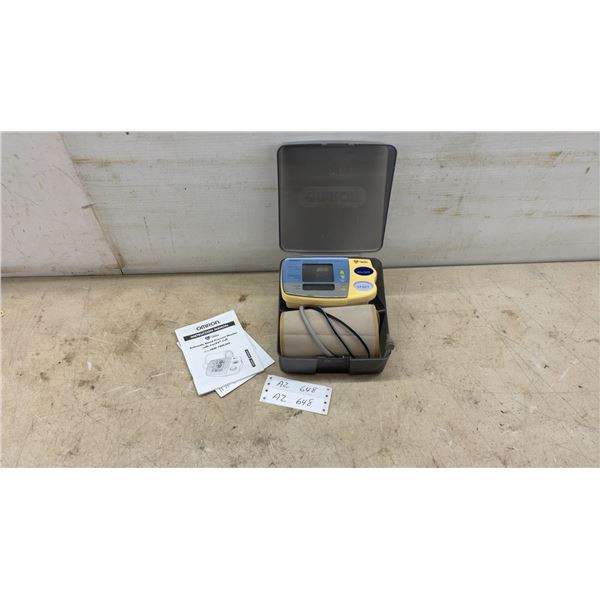 Omron HEM-780CAN Automatic Blood Pressure Monitor with ComFit Cuff, Adapter, Manual and Case