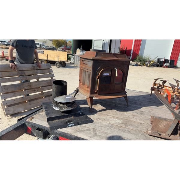 Vermont Castings Vigilant Cast Iron Wood-Burning Stove with Chimney Pipe and Cap