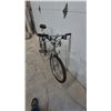 Image 2 : Mongoose Switchback Mountain Bike, 7-Speed, 26”