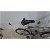 Image 6 : Mongoose Switchback Mountain Bike, 7-Speed, 26”