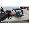 Image 2 : Yardworks Electric Leaf Blower/Vacuum with Collection Bag and Attachments
