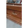 Image 6 : Mid-Century Modern Dresser with Mirror