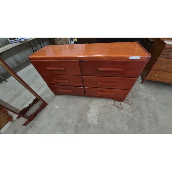 Six-Drawer Dresser with Curved Front and Recessed Pulls, 32”×52”×16”