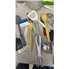 Image 9 : Large Lot of Kitchen Utensils: Cheese Graters and Measuring Cups