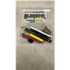 Image 6 : Microfiber Mop Pads, Thread Spools, Light Bulbs, Extension Cord, Sewing Notions