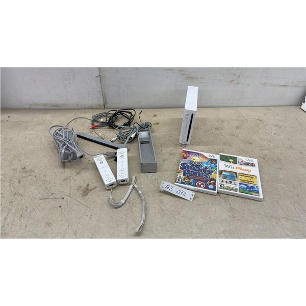 Nintendo Wii Console RVL-001 with 2 Remotes, Sensor Bar, Cables, Smarty Pants and Wii Play Games