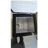 Image 5 : Magic Chef Chest Freezer, Model HMCF35W5, 3.5 cu. ft. Capacity. 33”×21”×19”