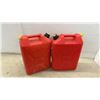 Image 2 : Two Scepter 20 L Self-Venting Plastic Diesel Containers