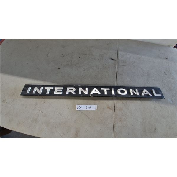 International Truck Grille Emblem. 2.6”×31”