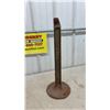 Image 10 : 2 Galvanized Buckets, with Cast Iron Shoemaker stand