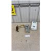 Image 1 : New Brass Laundry Faucet and New Brass P-Trap