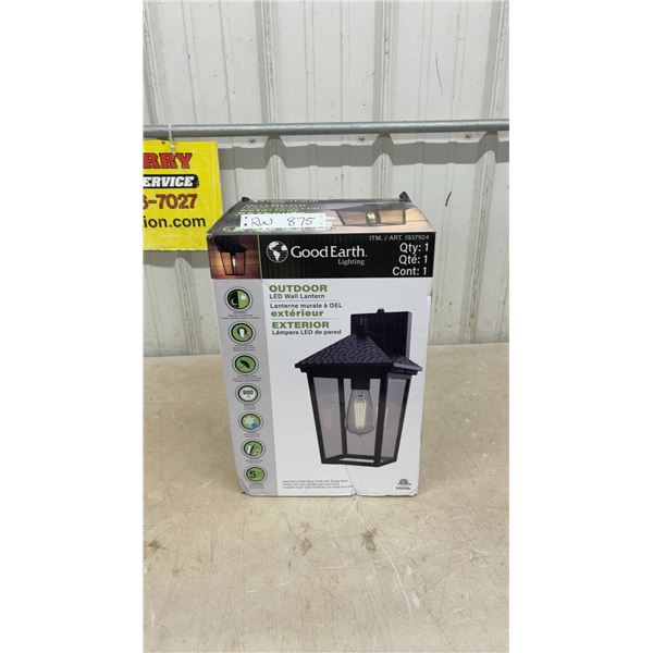 Good Earth Lighting Outdoor LED Wall Lantern - New or Store Return
