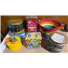 Image 1 : 6 Antique Containers And Baskets.