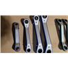 Image 3 : Set Of 8 Ratchet Wrenches - 4 SAE 1/4 To 11/16, 4 Metric 7MM To 14MM.